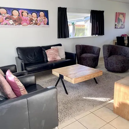 Vakantiehuis Great Near The And Sea